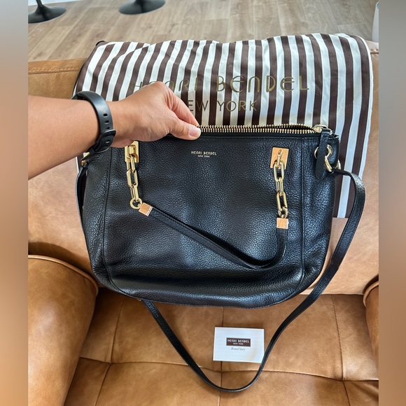 Henri Bendel crossbody handbags gold link chain hardware - Picture 2 of 7